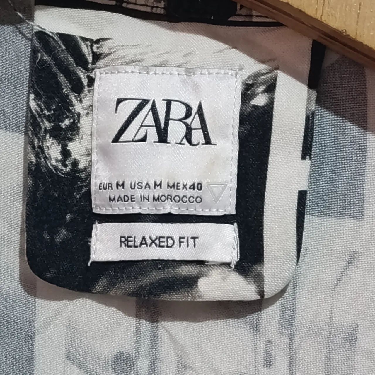 Camisa ZARA de Botão  - Foto 4
