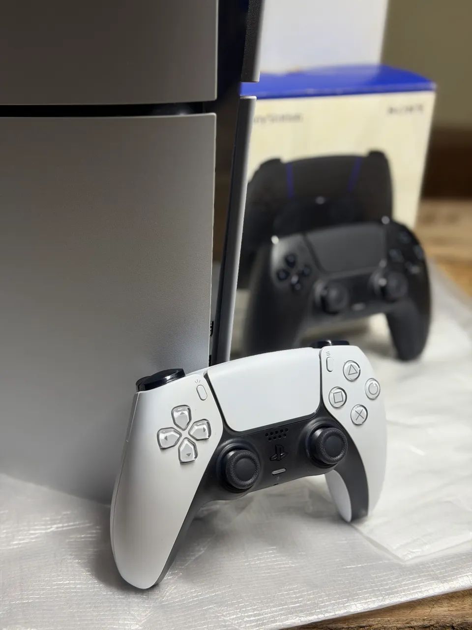 Ps5 1T 2controles - Foto 4