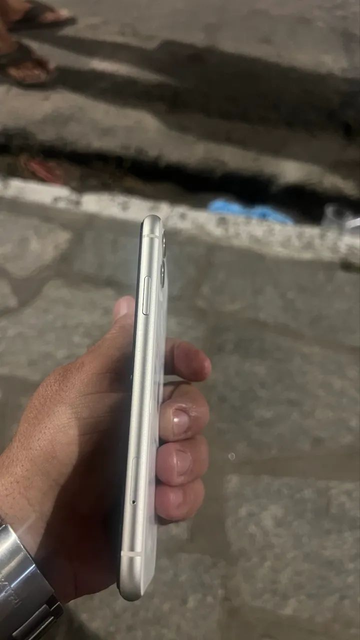 iPhone 11 retirada de peça 