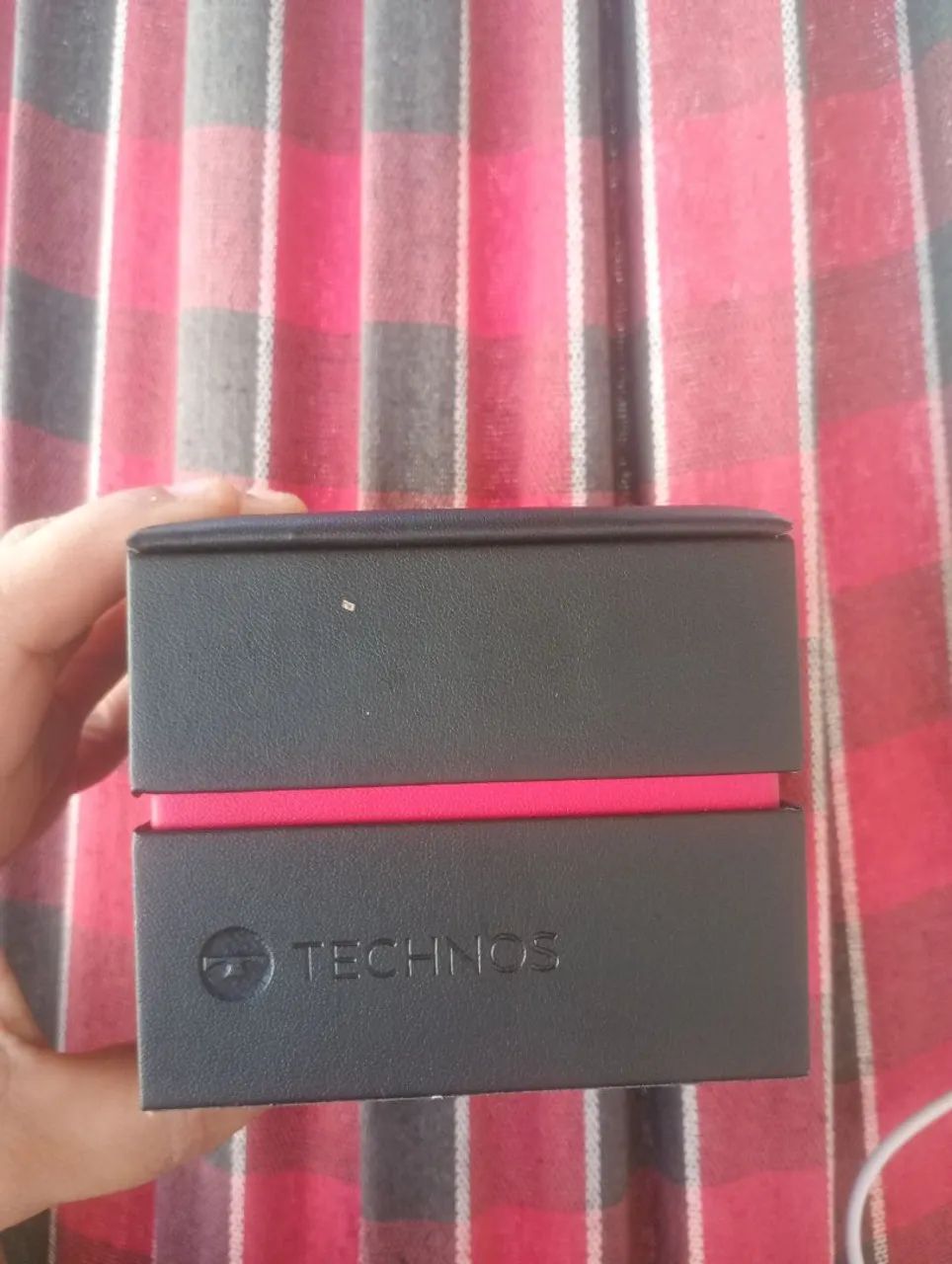 Vende-se relógio novo nunca usado <br>Valor 650