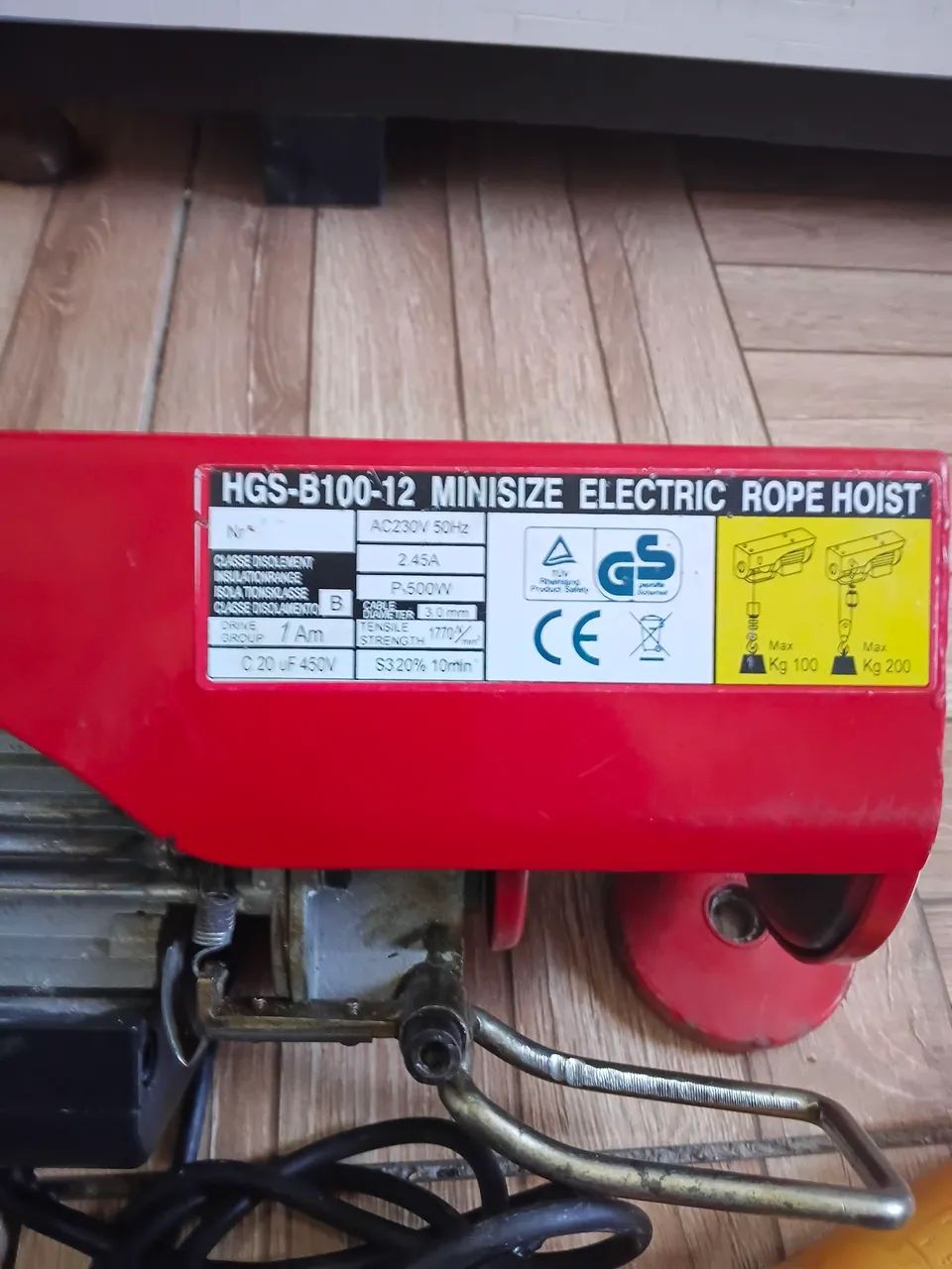 Motor guincho coluna 100 kg / 200 kg