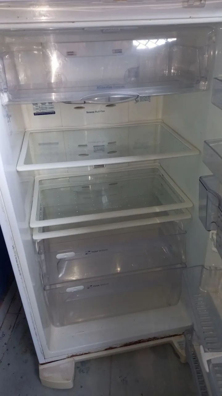 Vende uma geladeira Electrolux gelo seco - Foto 3