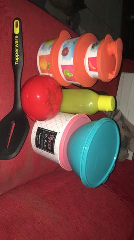 Todas as peças tupperware