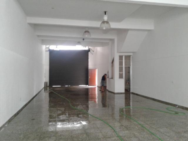 Prédio Comercial com Salão - Locação - Novíssimo/V. Formosa - 600m2