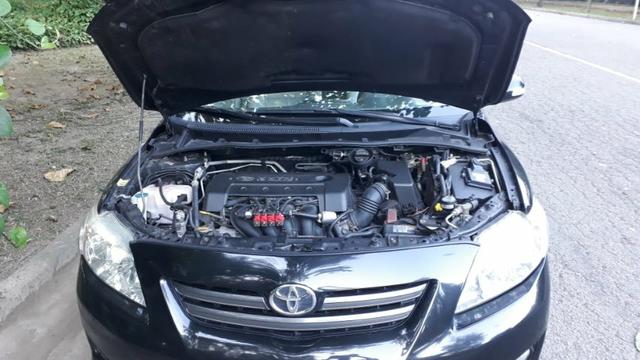 Toyota Corolla XEI-1.8 Flex com GNV 5aGeração com central Multimídia.Muito novo! - Foto 9