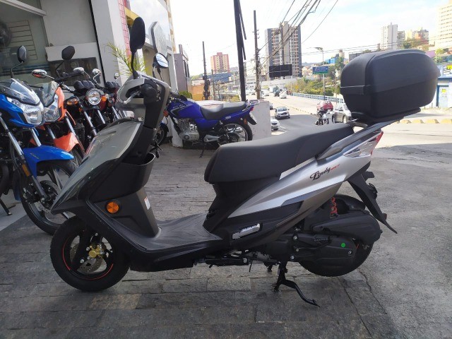 HOJUE/SUZUKI LINDY 125