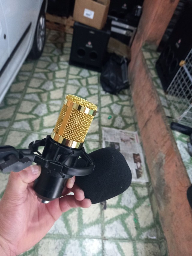 Microfone  condensador 200$