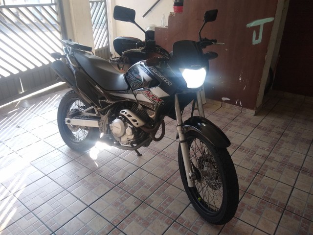 NX FALCON 400/ 2004