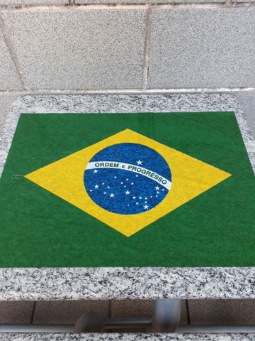 80 Peças / Bandeiras. - Foto 2