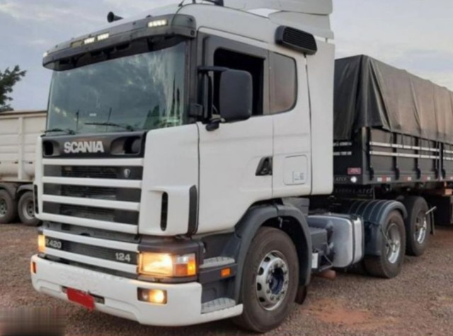 SCANIA P-124 LA 420 NA