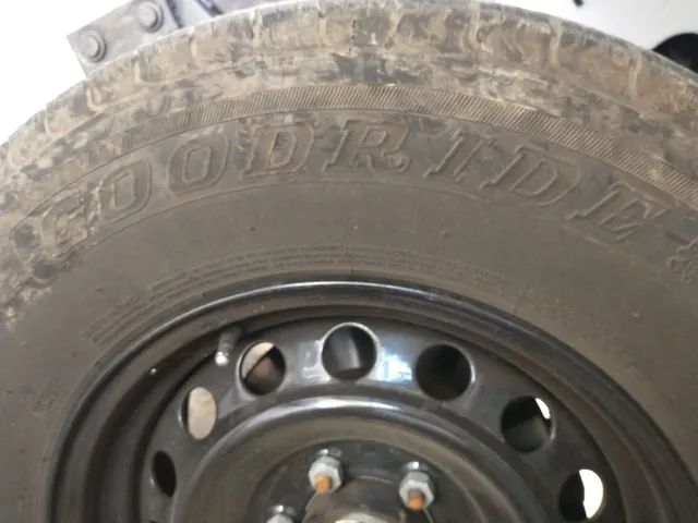 Pneus 265/70 r17 - Foto 2