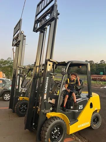 Empilhadeira NOVA ZERO Hanghca HC25 2,5t diesel - Foto 3