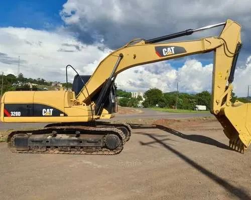 Escavadeira Hidráulica Caterpillar 320D 2010 - Foto 2
