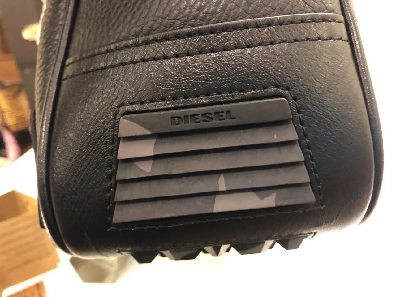 Mala transversal masculina Diesel Original para notebook  - Foto 2