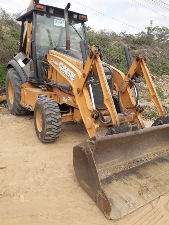 Vendo retroescavadeira case 2013 - Foto 2