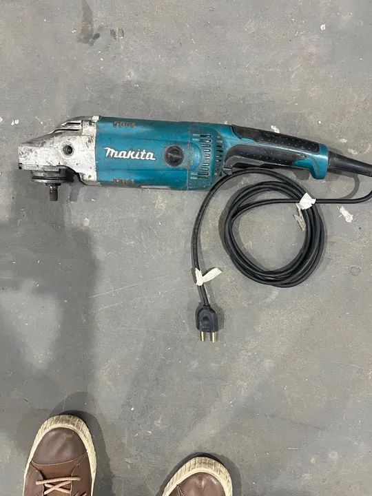 Esmerilhadeira angular Makita 