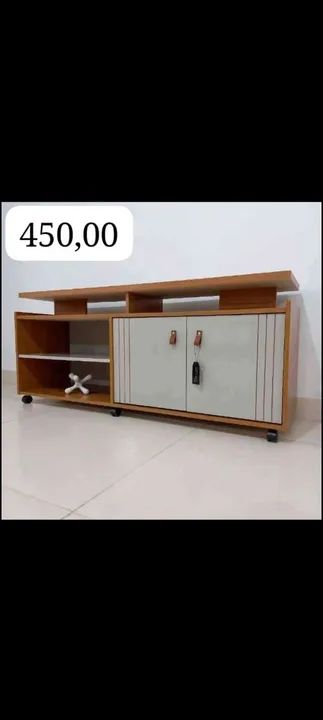 Rack para TV com Portas