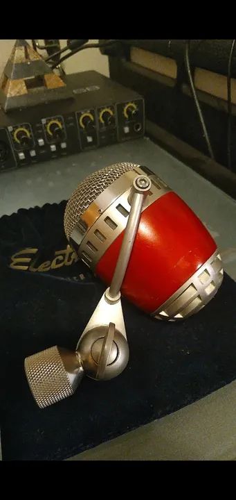 Microfone Condensador Electro Voice / Blue Cardinal - Instrumentos