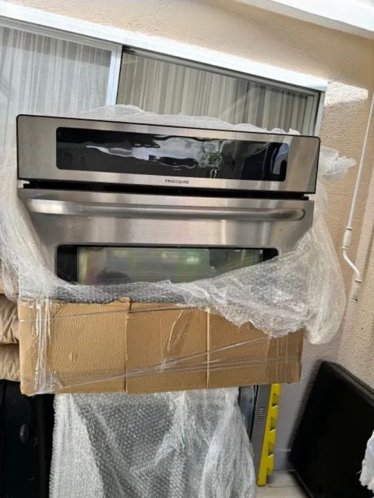 Forno elétrico - Frigidaire (nunca usado)