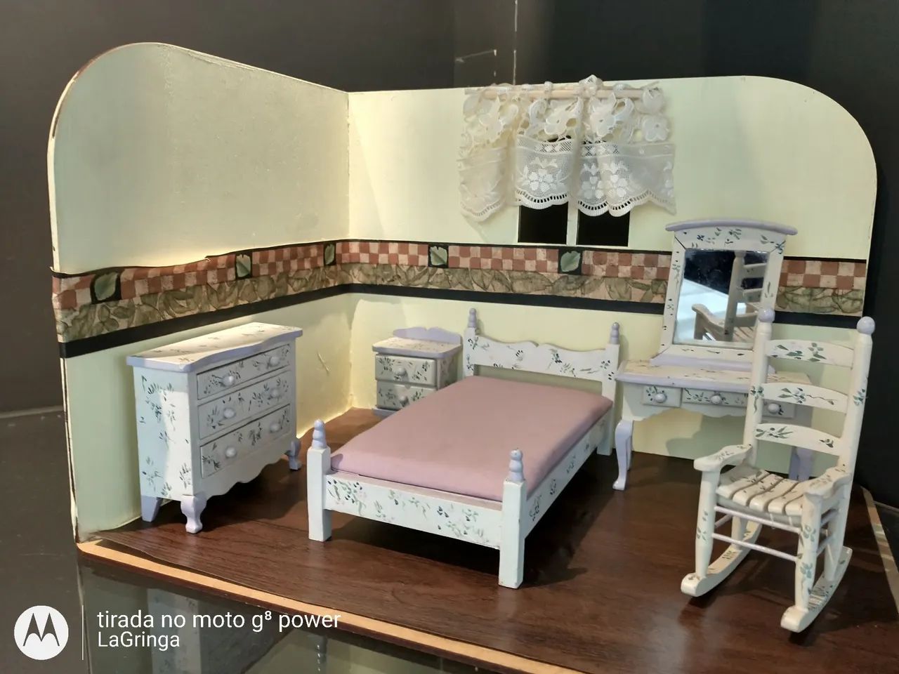 Casa de Bonecas - Quarto Completo