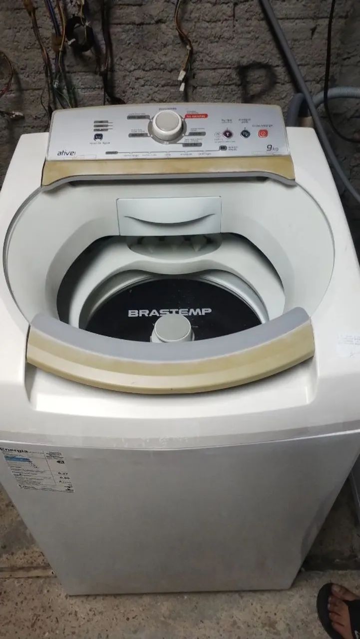 Máquina de Lavar Brastemp 9kg 110 4 meses de garantia 