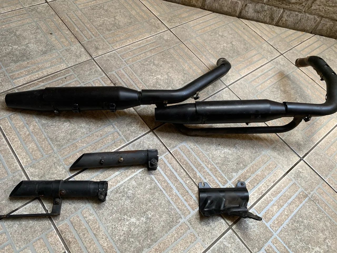 Escapamento para moto harley davidson 883 e 1200 e um par de ponteiras 