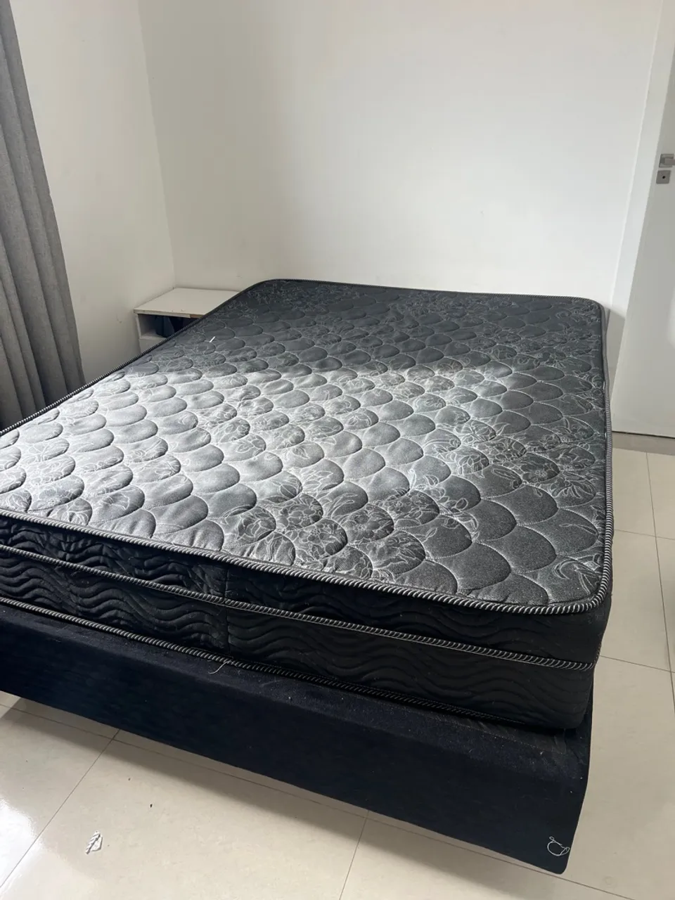 Cama Box Casal Preta