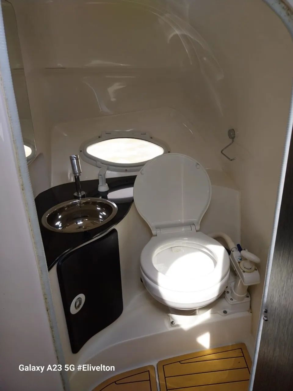 Lancha Triton 300 Sport - 30 pés  - Foto 11