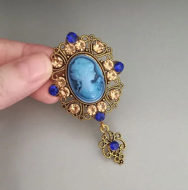 Broche de Camafeu Azul Pingente (novo)