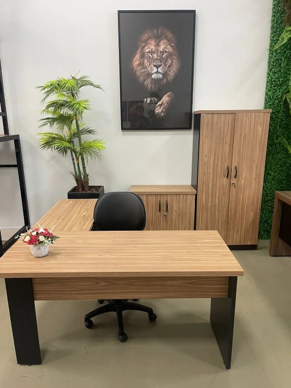 Mesa em L 140cm com gavetas para Escritório/Home Office