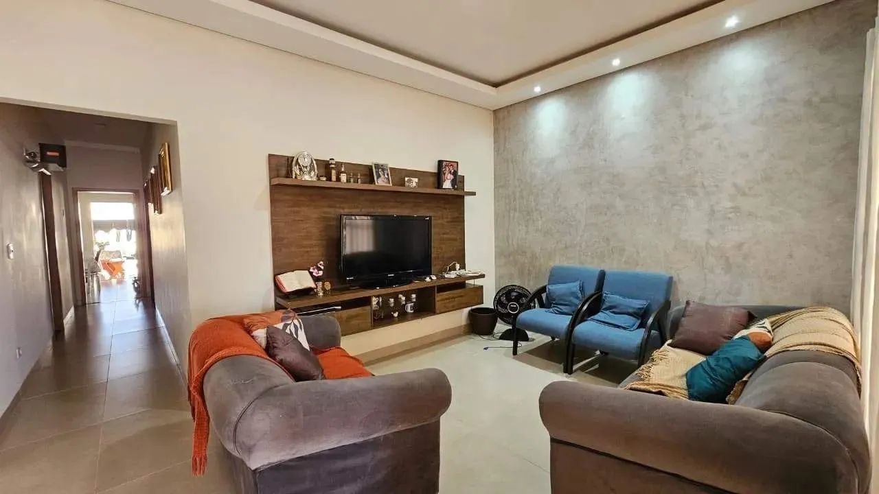 Casa térrea com 4 quartos toda reformada. - Foto 3