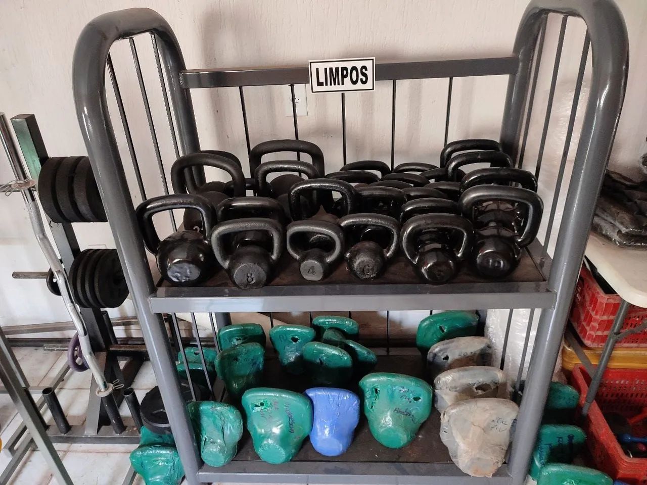 Kettlebell ferro ou emborrachadas 
