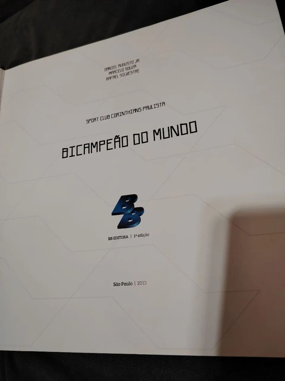 Livro Corinthians Bicampeão do Mundo - Foto 4