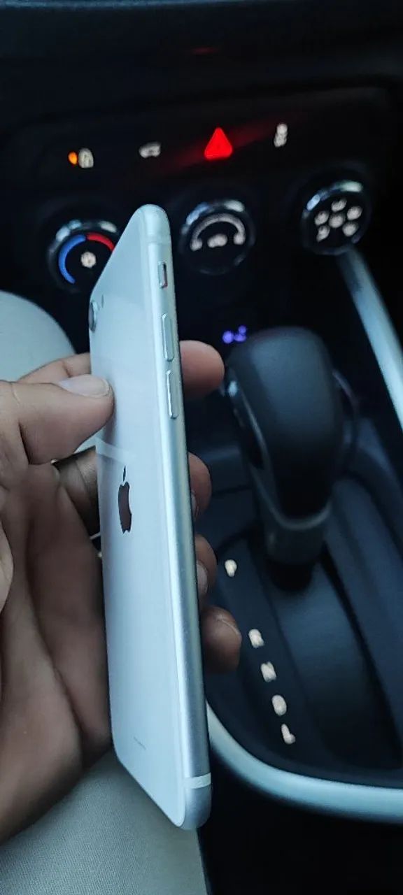 iPhone SE 128 gigas64300600798722123