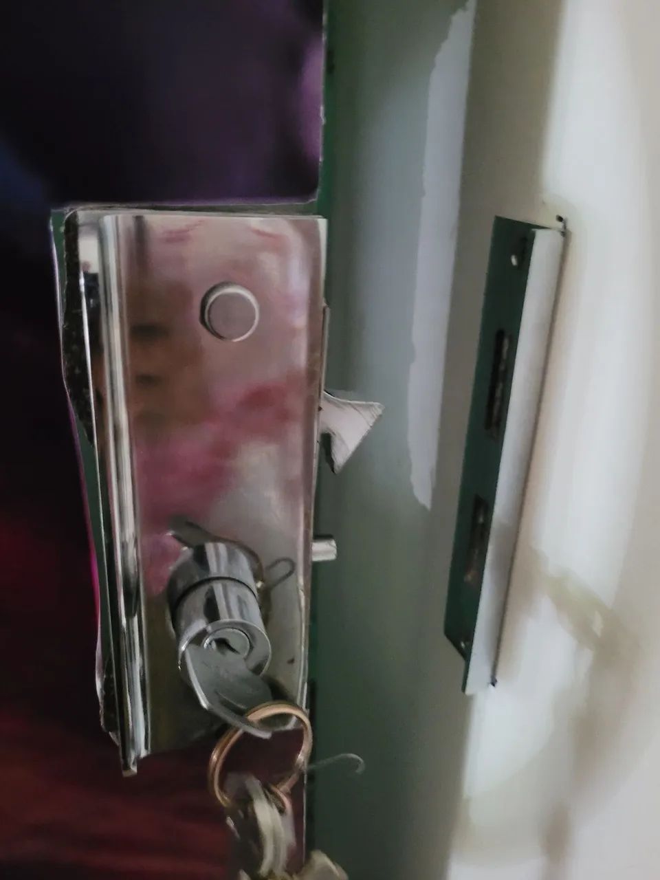 Fechadura para porta de vidro