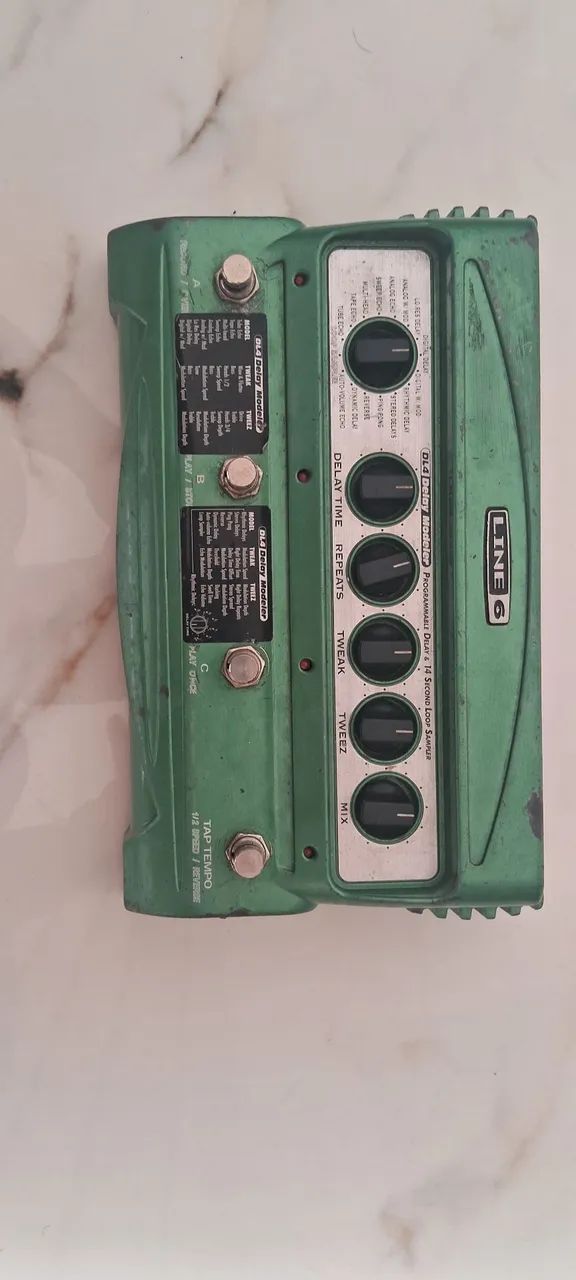 Pedal de Delay Line 6 DL4