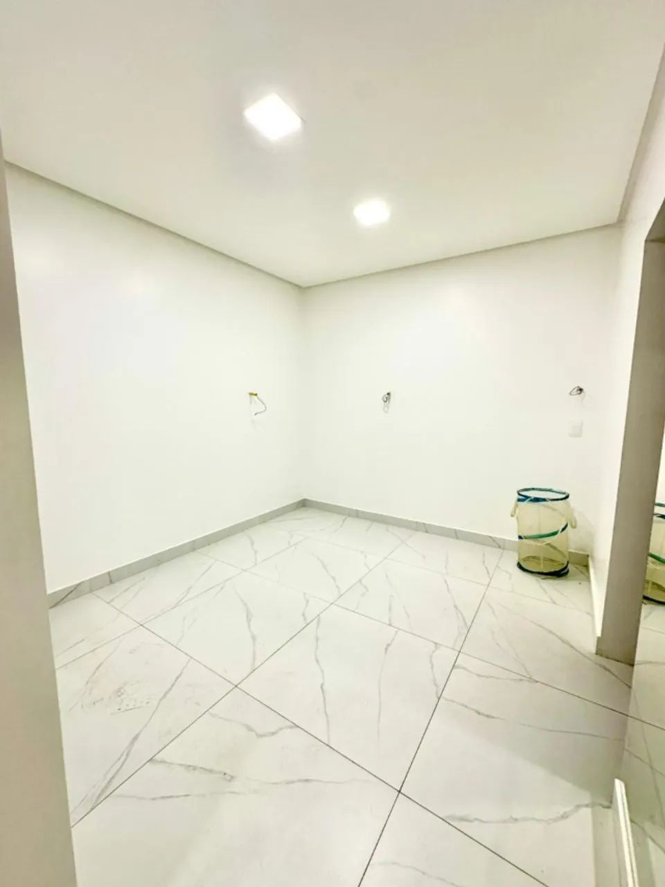 Terras Alphaville -  4 suites, sendo 1 com closet, escritório e varanda (master) - Foto 4