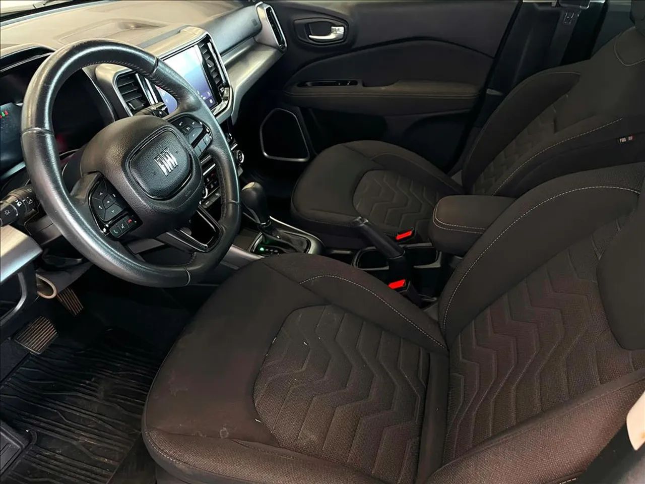 FIAT TORO 1.3 TURBO 270 FLEX FREEDOM AT6 - Foto 13