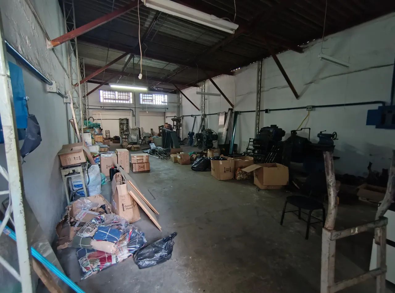 VENDO IMÓVEL COMERCIAL LOJA C/ GALPAÕ NA PENHA-RJ (Direto com proprietario)