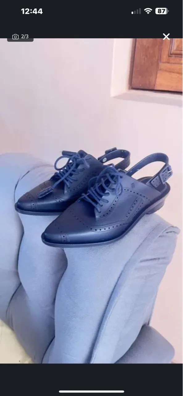 Sapatos Azul com detalhes