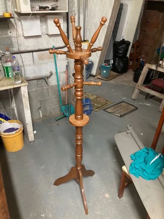 Cabideiro de madeira