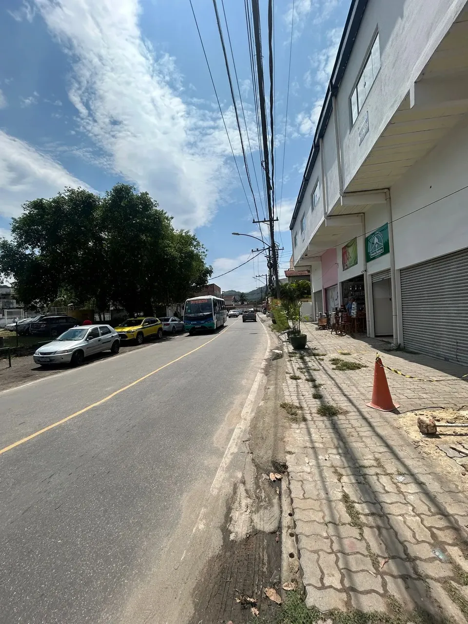 ÓTIMAS SALAS COMERCIAS PARA LOCAÇÃO NO BAIRRO DO RIO DA PRATA, CAMPO GRANDE/RJ