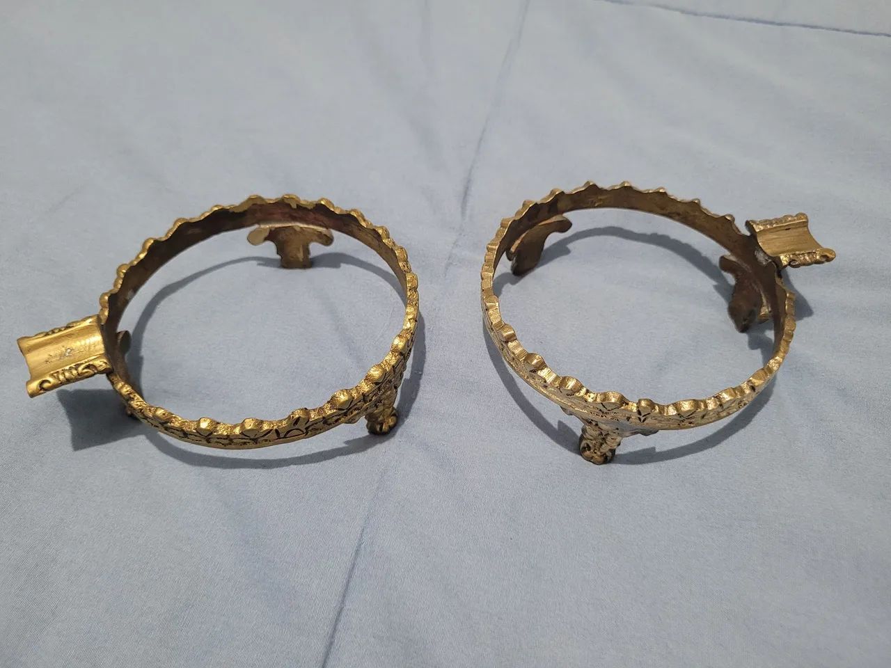 Par de Peanha antigas em bronze suporte para cinzeiro  - Foto 3