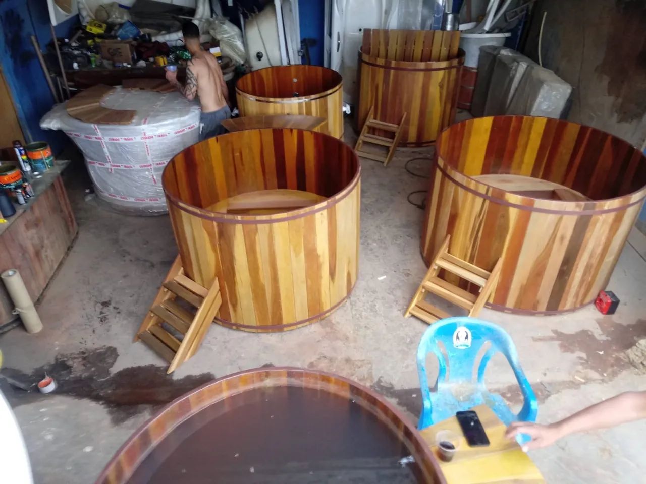 Ofuros de madeira a pronta entrega