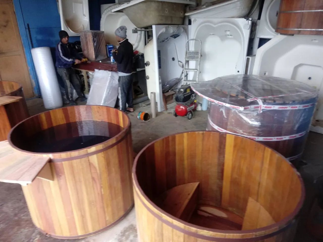 Ofuros de madeira a pronta entrega - Foto 2