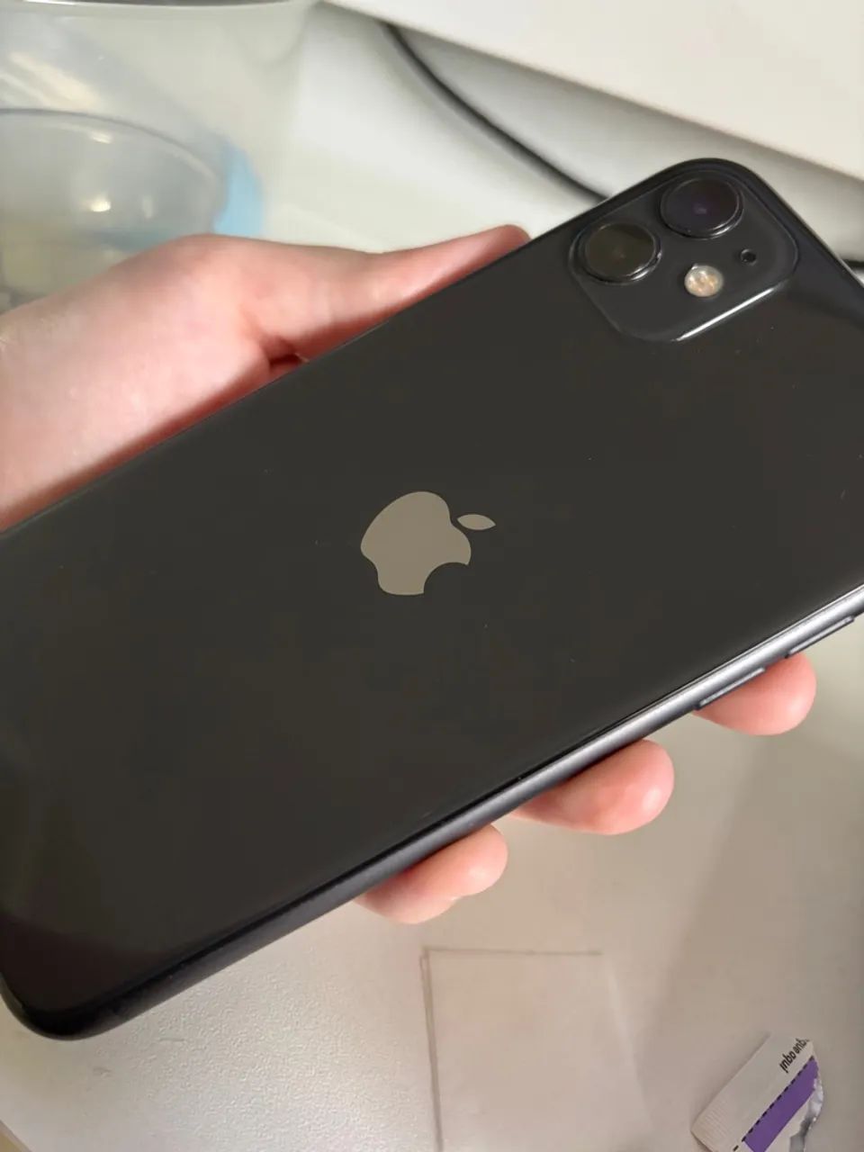 iPhone 11 128gb usado, sem trincado, saúde da bateria 70% - Foto 4