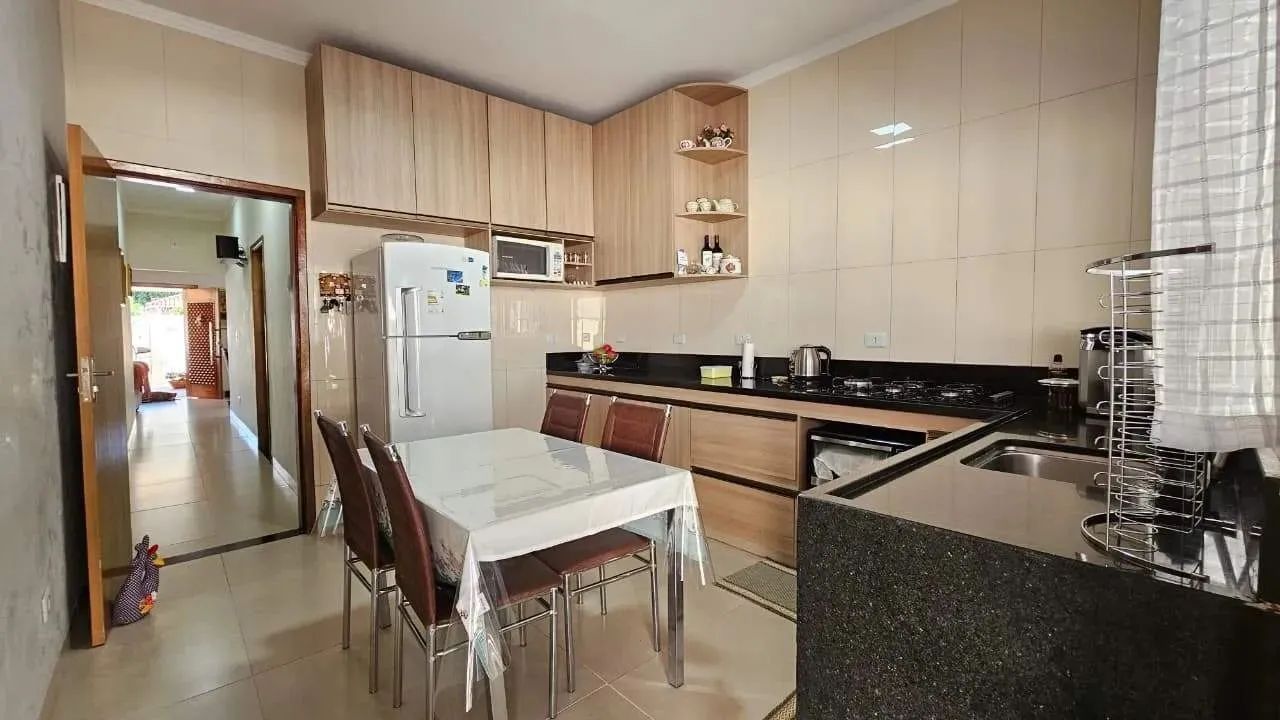 Casa térrea com 4 quartos toda reformada. - Foto 5