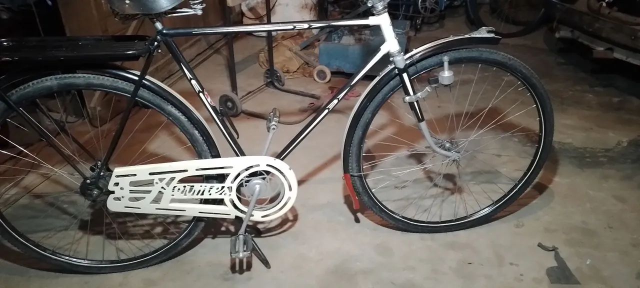 Bicicleta hermes ano 1951 - Foto 5