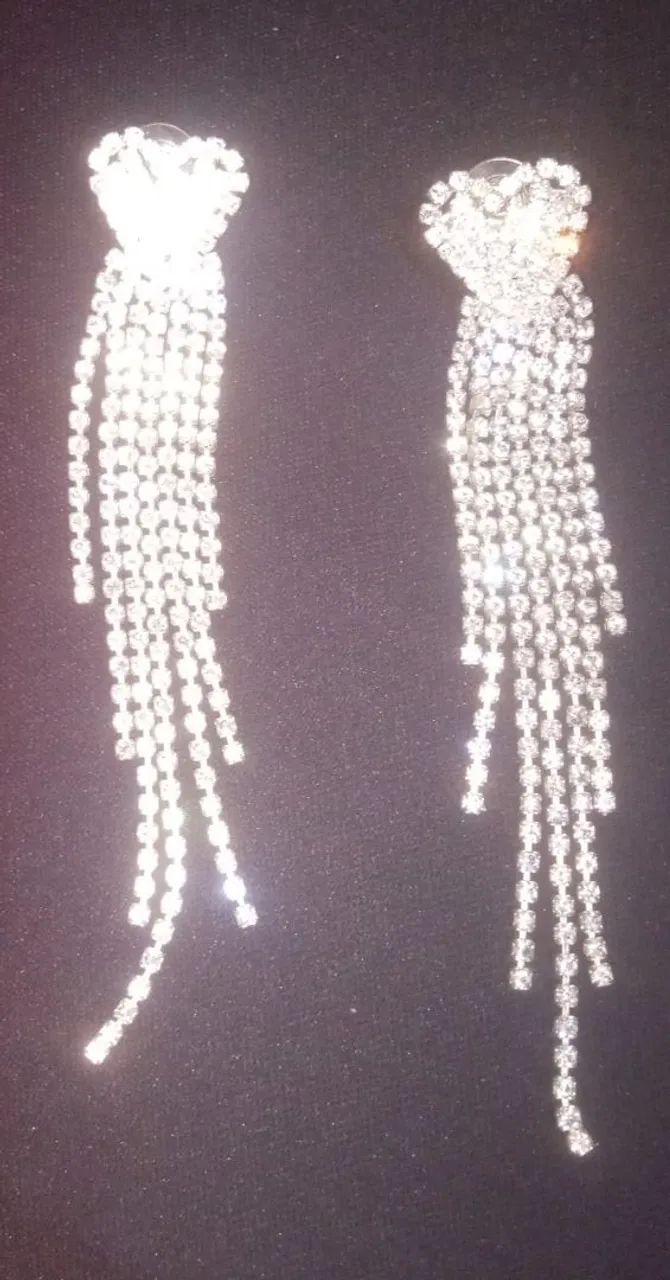 Brincos de Strass Luxo Feminino  - Foto 3