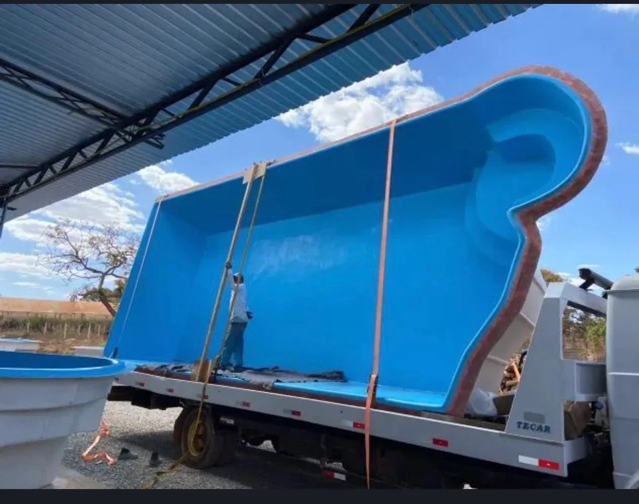 Piscina de fibra instalada 9 metros completa ( com garantia )